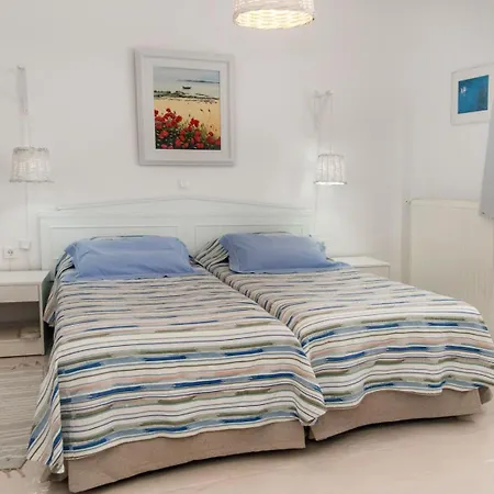 With View Of Agios Ioannis And Pool With Jacuzzi Appartamento *